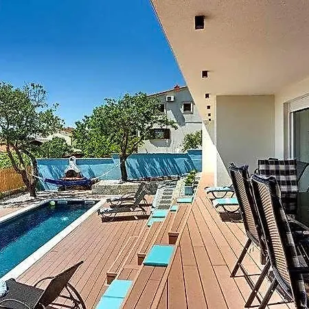 Senorita Comfortable 3*